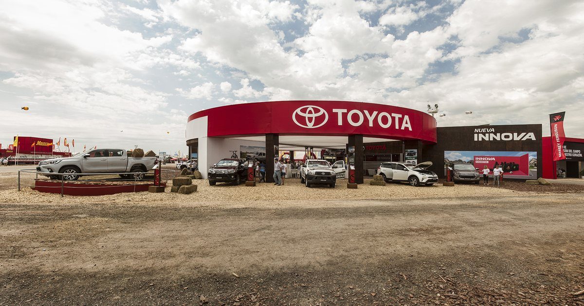 Stand de Toyota en Expoagro, diseñado y construido por CUATRO+D