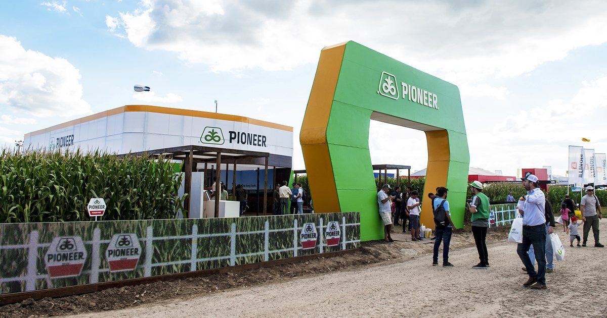 Stand de Pioneer en Expoagro, diseñado y construido por CUATRO+D