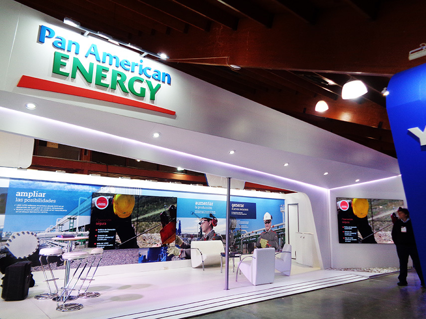 STAND PAN AMERICAN ENERGY - OIL & GAS PATAGONIA 2016